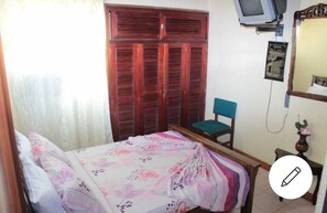 10 Schlafzimmer, WLAN