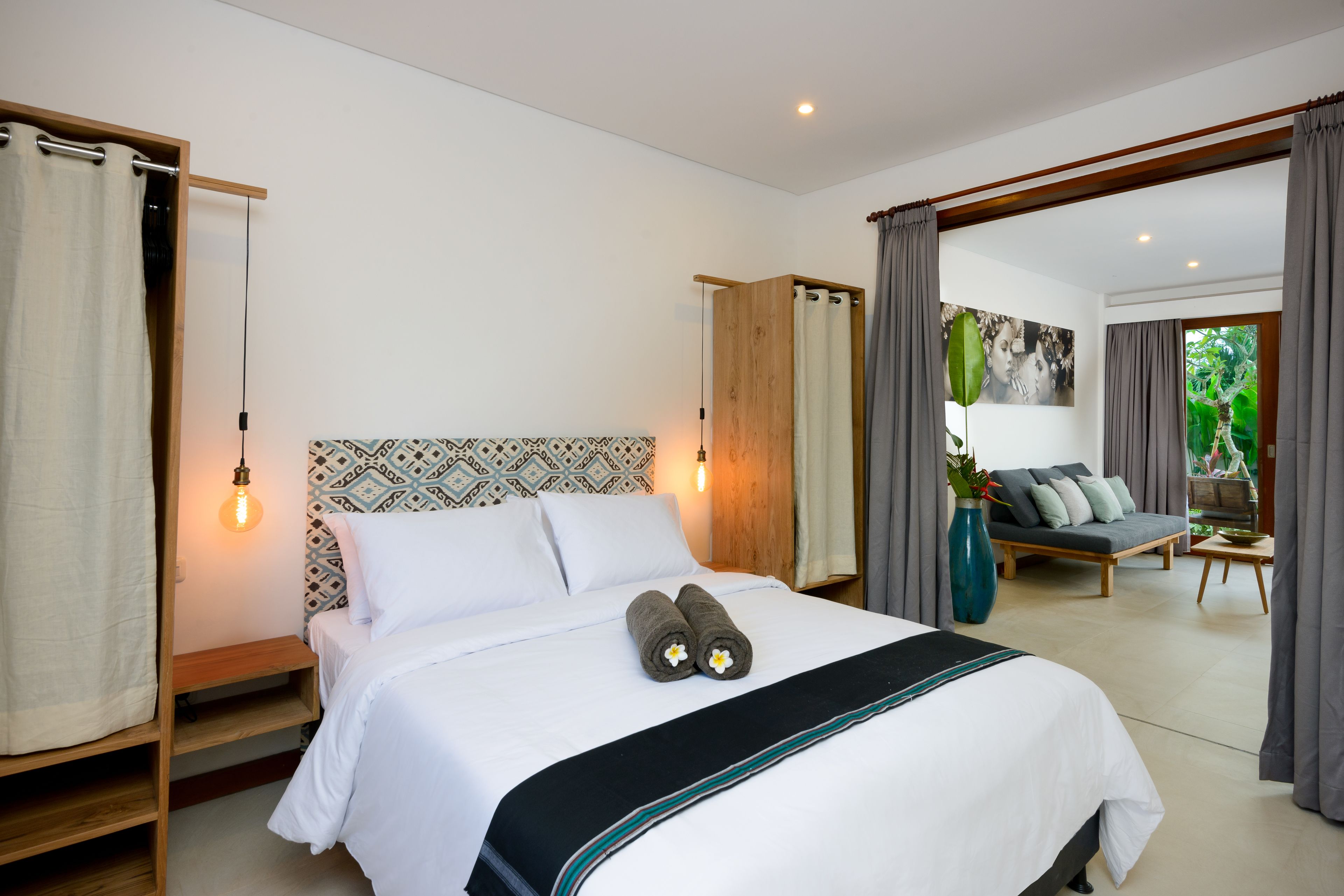 华丽公寓, 1 间卧室, 厨房, 池畔 | 客房内保险箱、遮光窗帘、熨斗/熨板、免费 WiFi