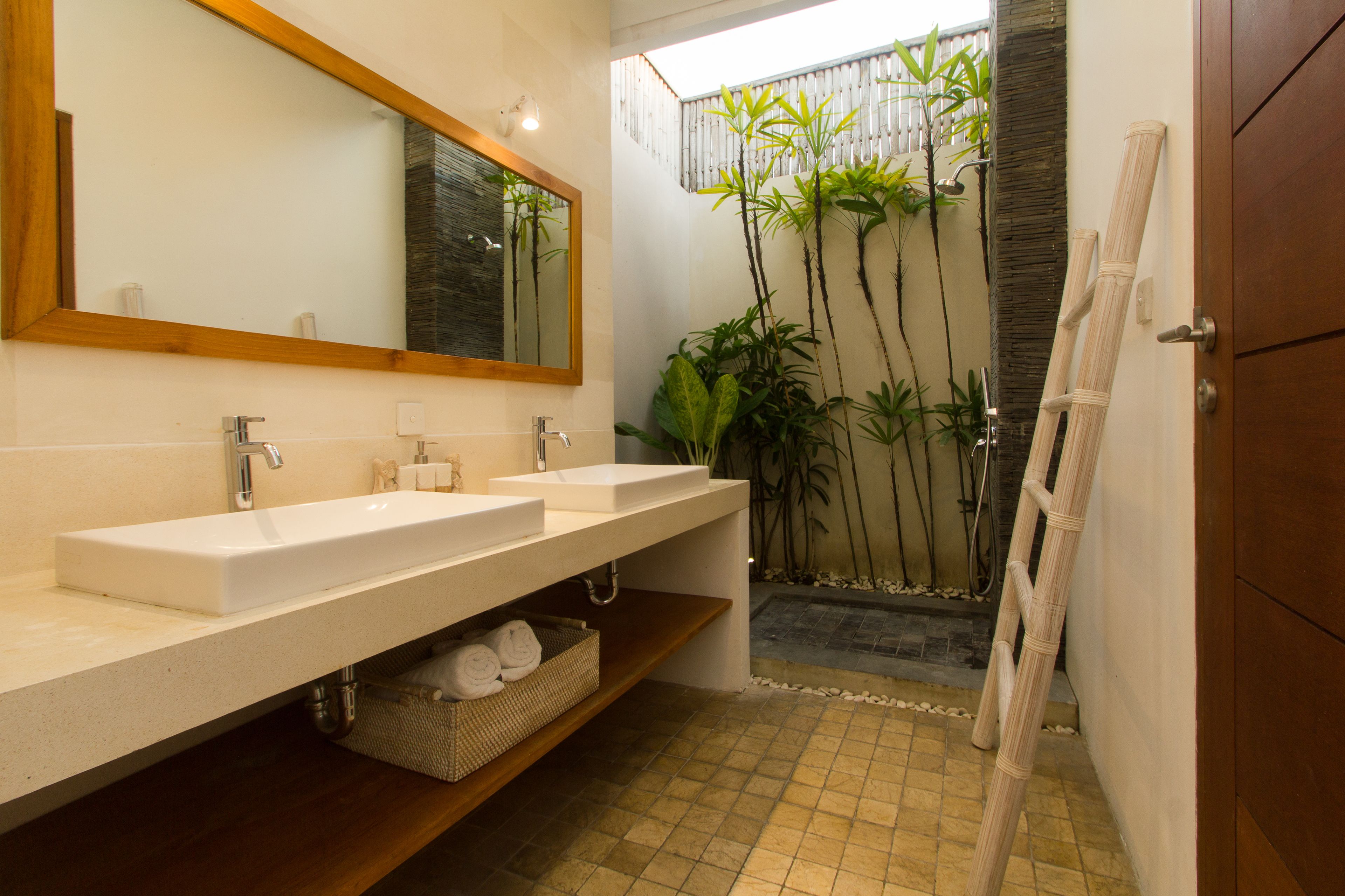 family villa, 2 bedrooms, private pool, beachside | bathroom sink