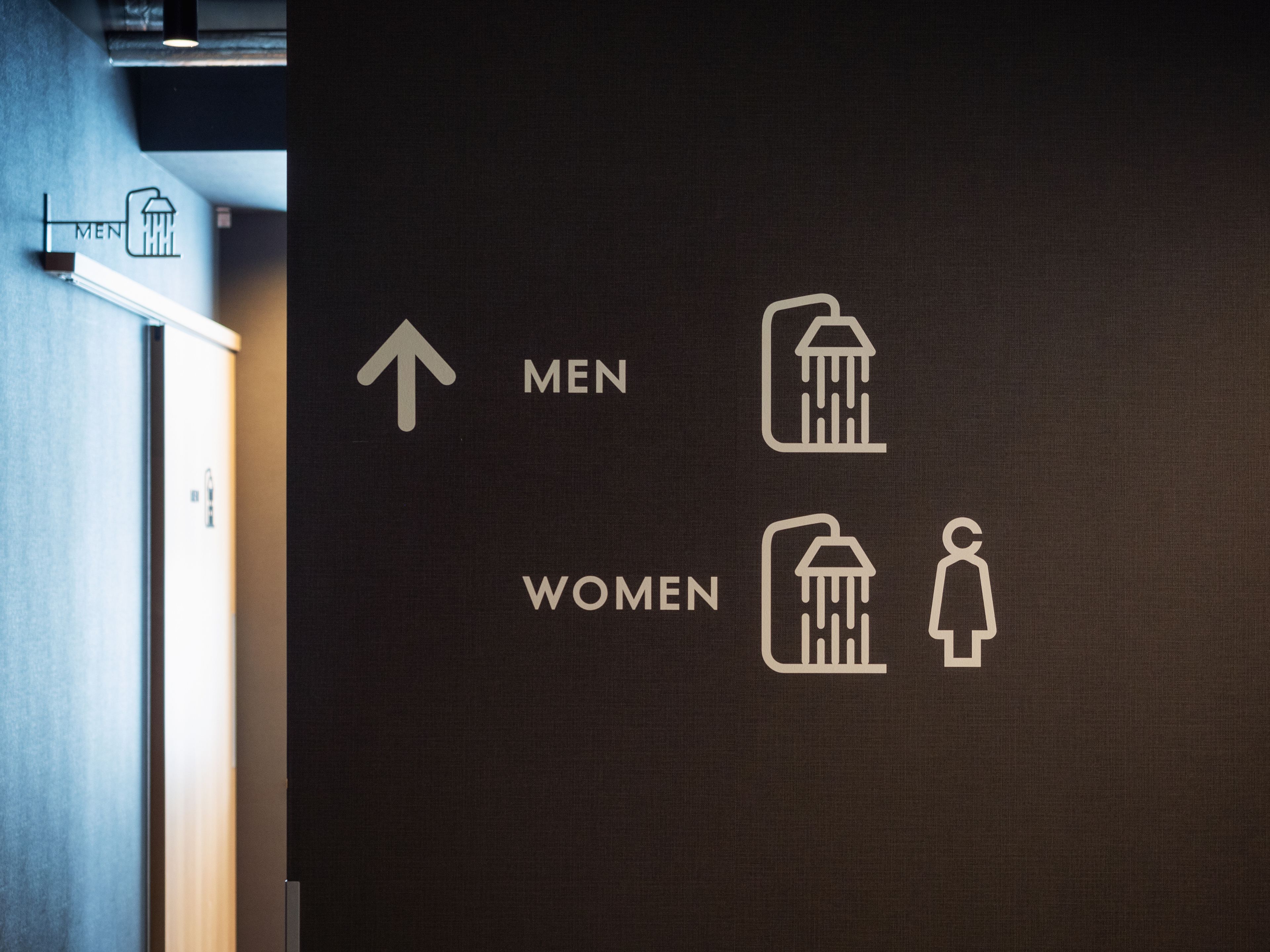 shower, free toiletries, slippers, towels