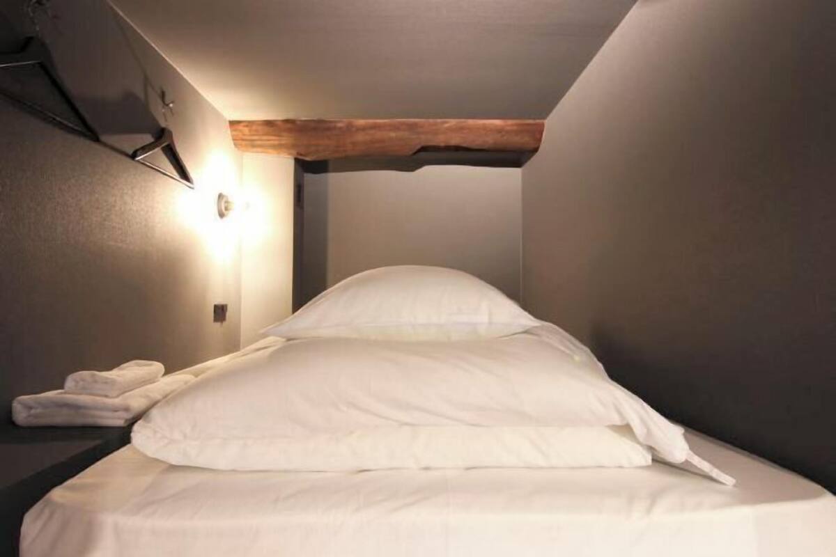 Wifi gratis y ropa de cama