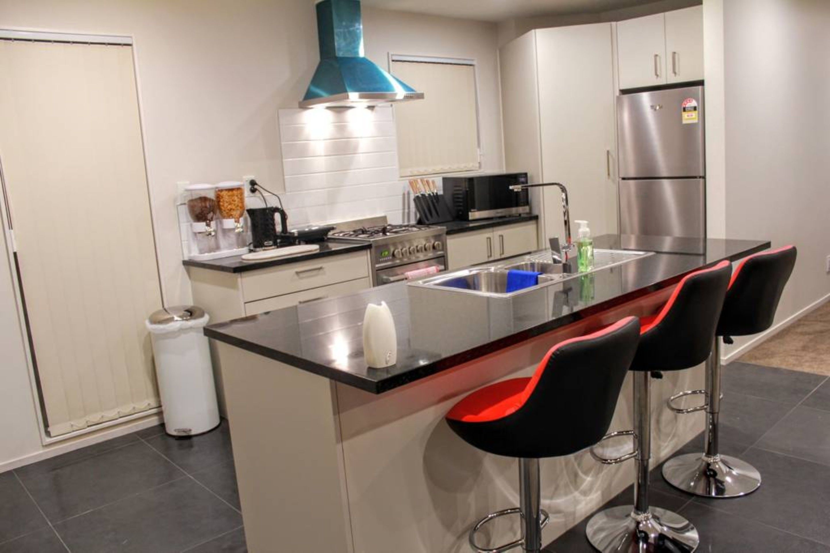 House, 4 Bedrooms, Non Smoking | Private kitchen