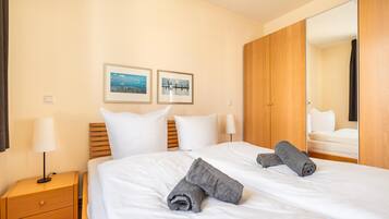 1 Schlafzimmer, Bügeleisen/Bügelbrett, Reisekinderbett, kostenloses WLAN