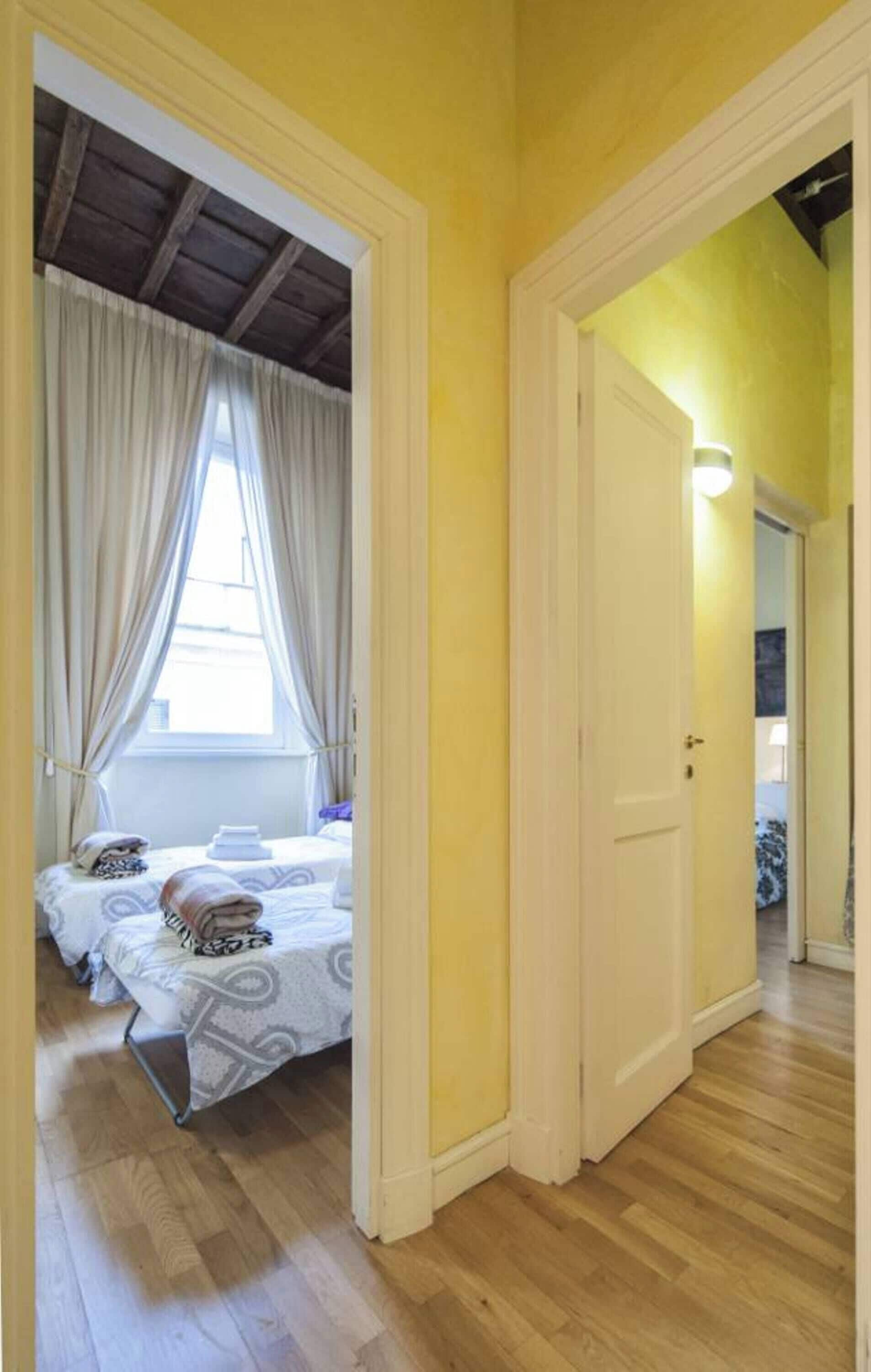 3 Schlafzimmer, Schreibtisch, Bügeleisen/Bügelbrett, kostenloses WLAN