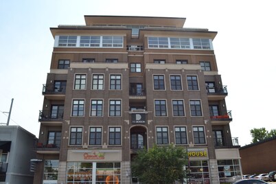 6th Floor Condo in The Dickson with View of Old Main