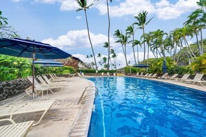 Outdoor pool - NS D127 Studio w Pool Near Beach (Lahaina)