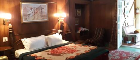 Kamar Double Eksekutif, 1 Tempat Tidur Double, Bebas Asap Rokok | Setrika/meja setrika