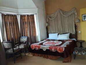 Deluxe Double Room, 1 Double Bed, Non Smoking | Iron/ironing board - Hotel Chimney House (Ghaziabad)