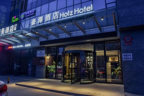 Holz Hotel