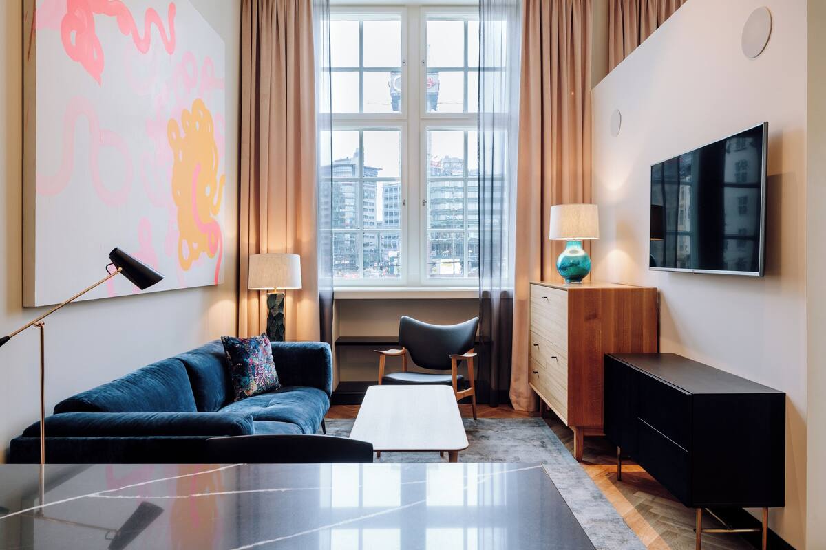 Suite (Fortuna) | Hypo-allergenic bedding, minibar, in-room safe, individually decorated