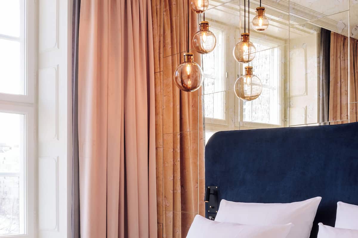 Standardzimmer (Explorer) | Allergikerbettwaren, Minibar, Zimmersafe, individuell dekoriert