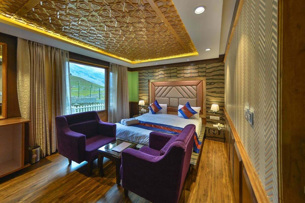 Deluxe Double Room, 1 Katil Kelamin (Double), Non Smoking | Peralatan tempat tidur premium, Wi-fi percuma, cadar katil 