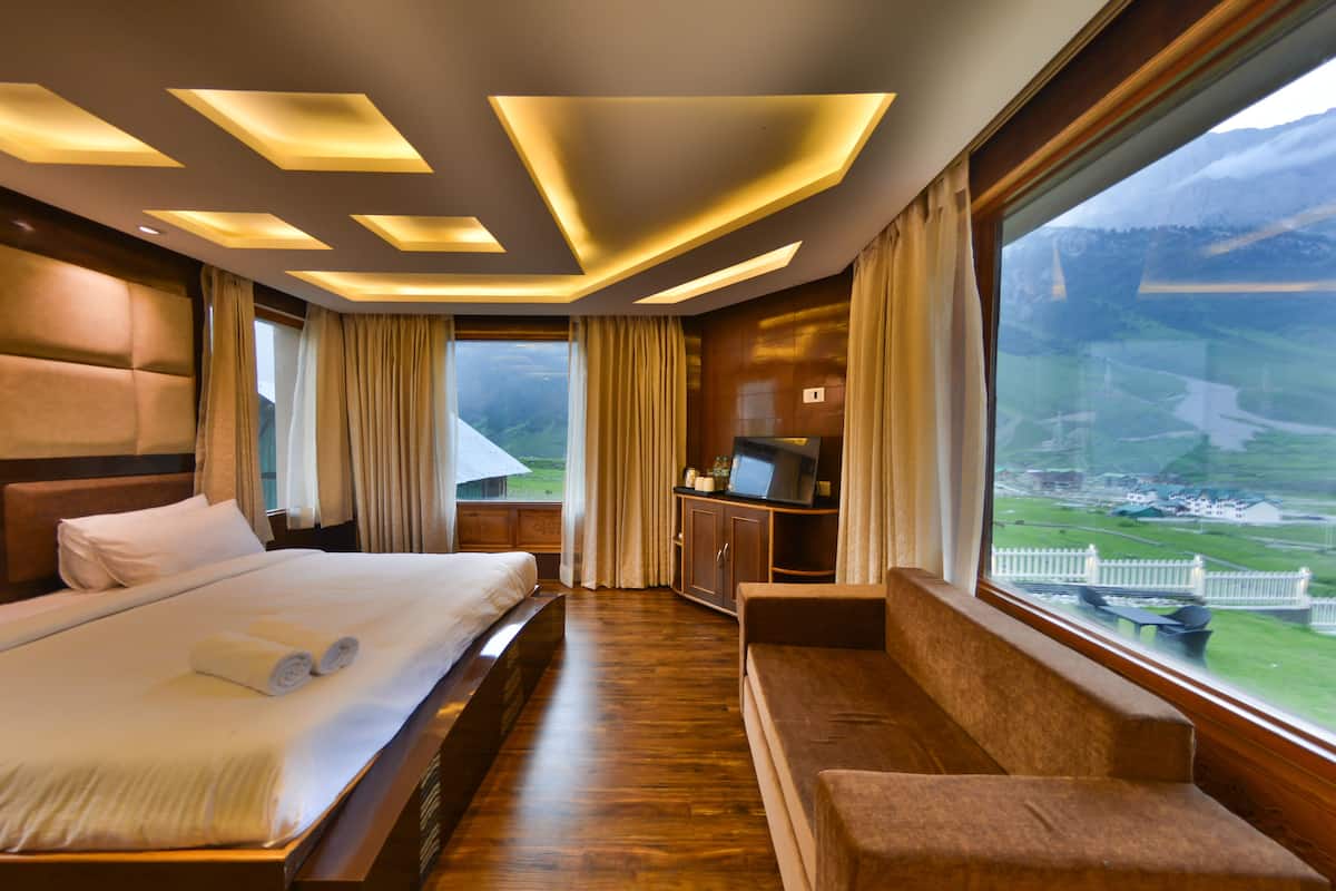Premium Double Room, 1 Katil Ratu (Queen), Non Smoking | Peralatan tempat tidur premium, Wi-fi percuma, cadar katil 