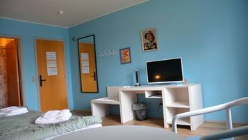 Double Room | Free WiFi, bed sheets