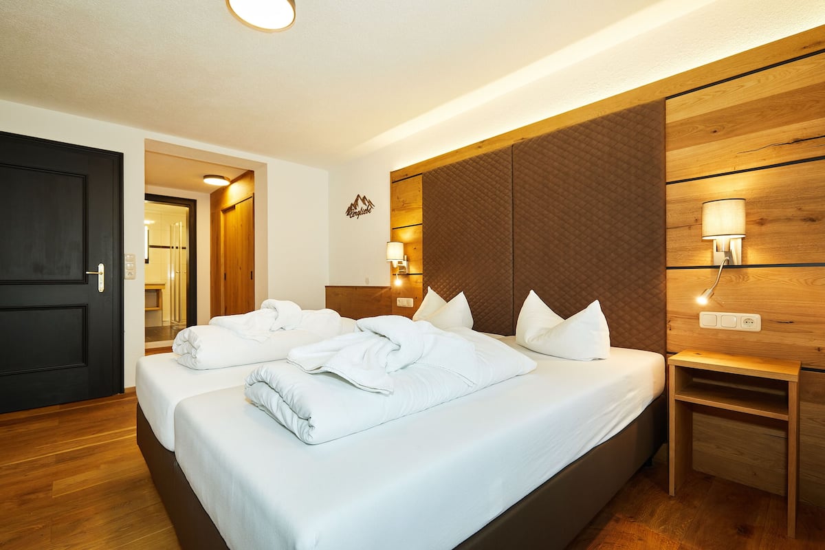 Double Room | Meja, Wi-fi percuma, cadar katil, akses kerusi roda