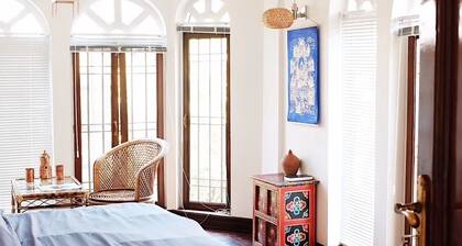 Tembas House