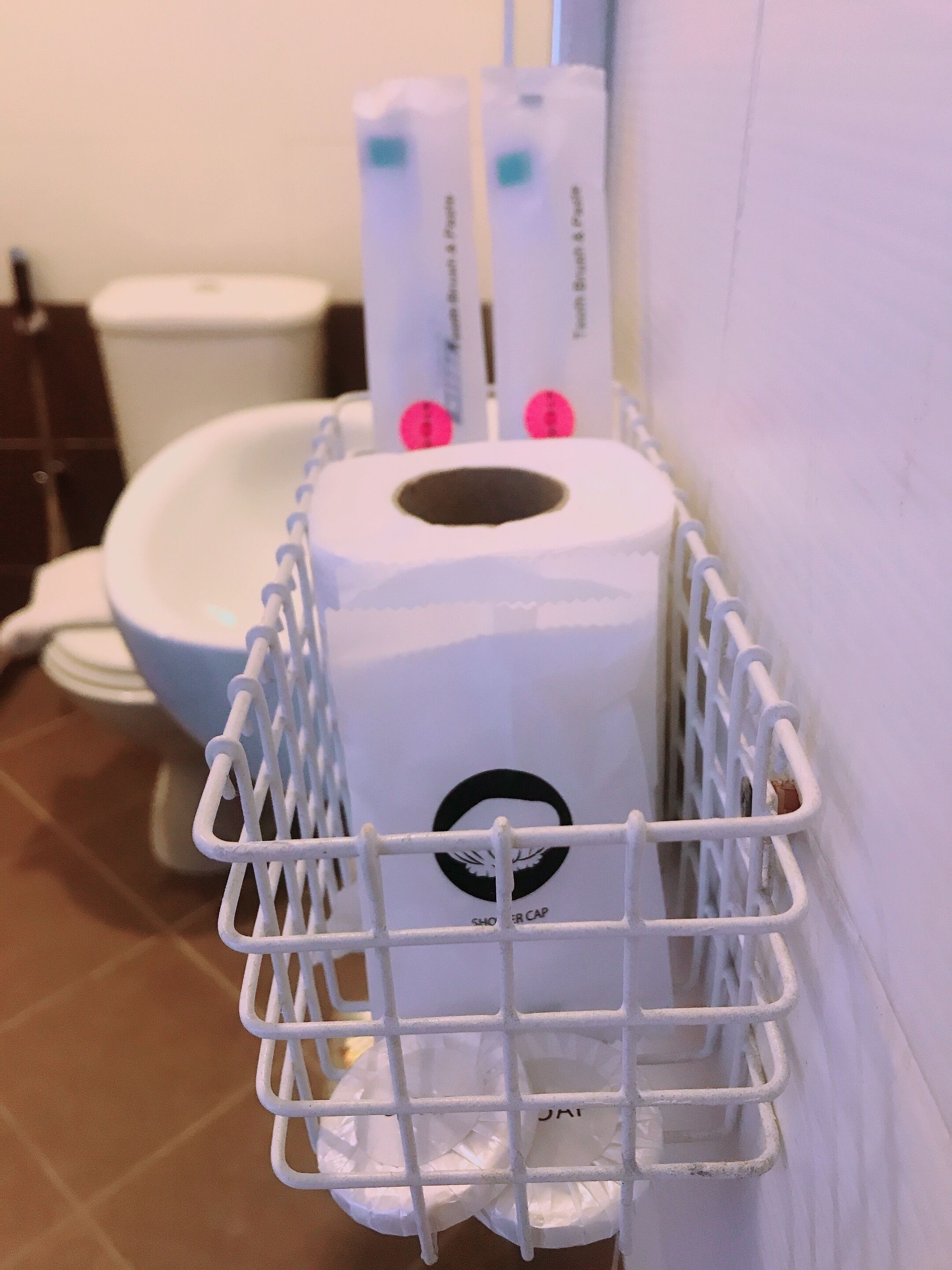 shower, free toiletries, towels