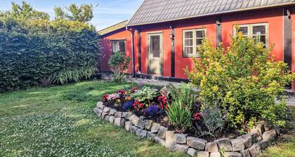 2 bedroom awesome home in østermarie