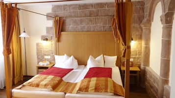 In-room safe, desk, free WiFi, bed sheets