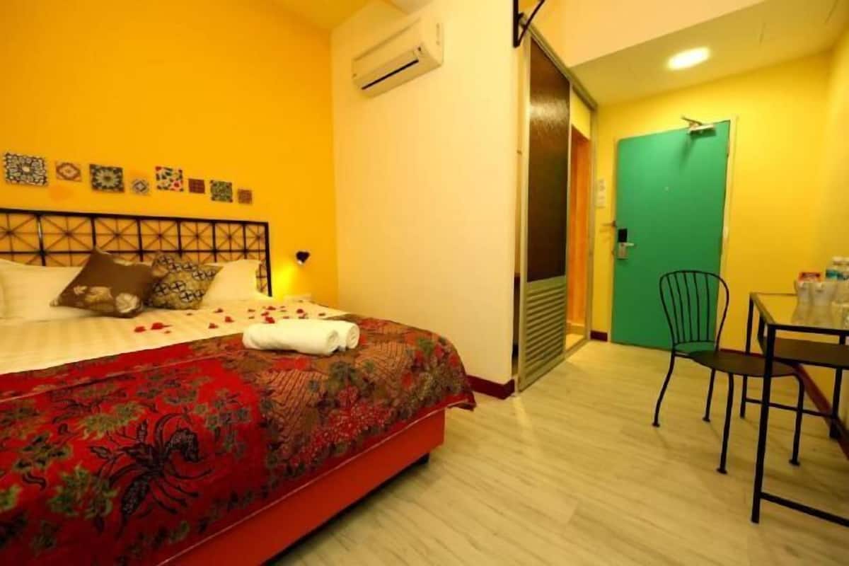 Desk, iron/ironing board, free WiFi, bed sheets