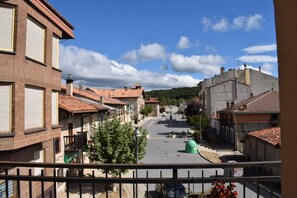 View from property - Hostal La Tablada (Navaleno)