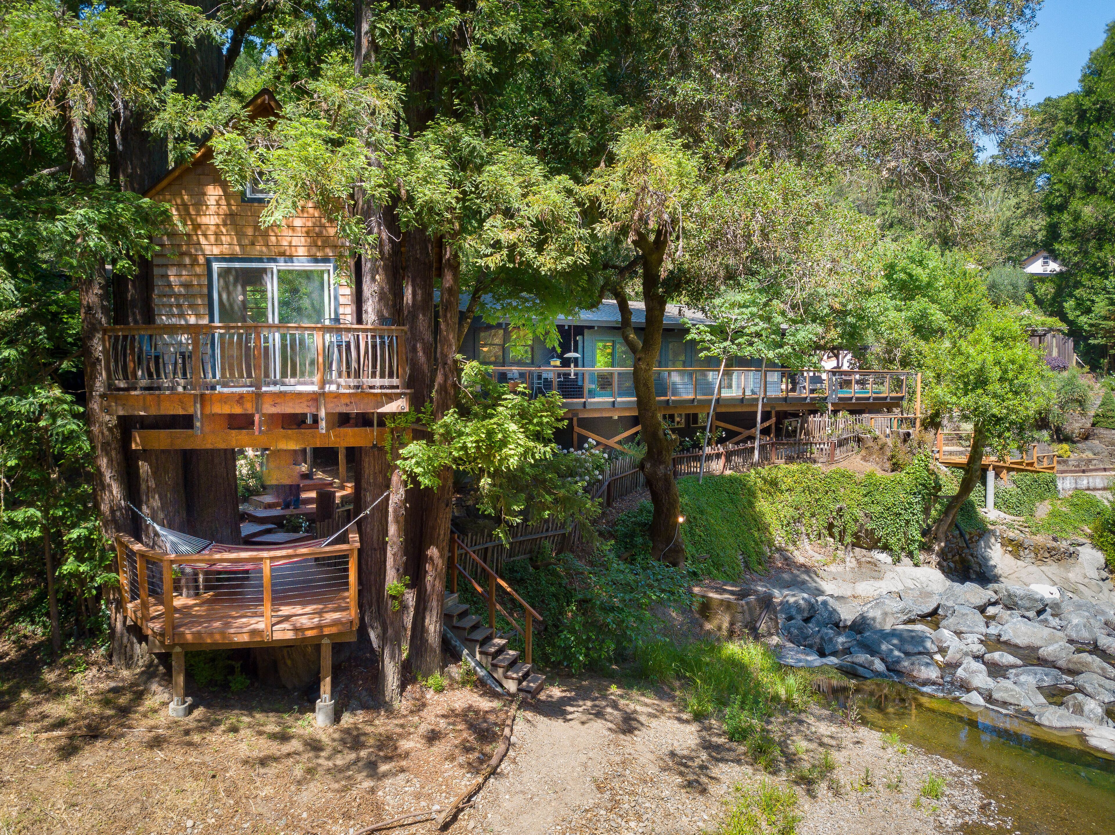 A redwood retreat in the heart of Sonoma County wine country (w/ Fiber Internet)