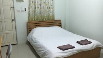 أسرّة قابلة للطي وواي فاي مجانًا وملاءات أسرّة