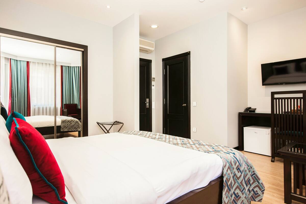 1 phòng ngủ, bộ đồ giường cao cấp, minibar, két bảo mật tại phòng