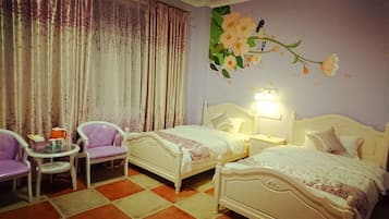 Kamar Twin Comfort | Meja kerja, tirai kedap cahaya, dan Wi-Fi gratis