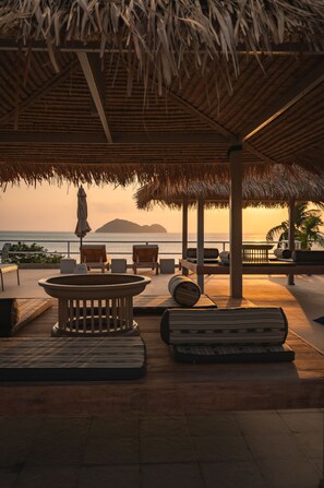 Exterior - Baan Jai Dee Beach Front Hotel (Ko Pha-ngan)