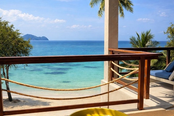 Beach/ocean view