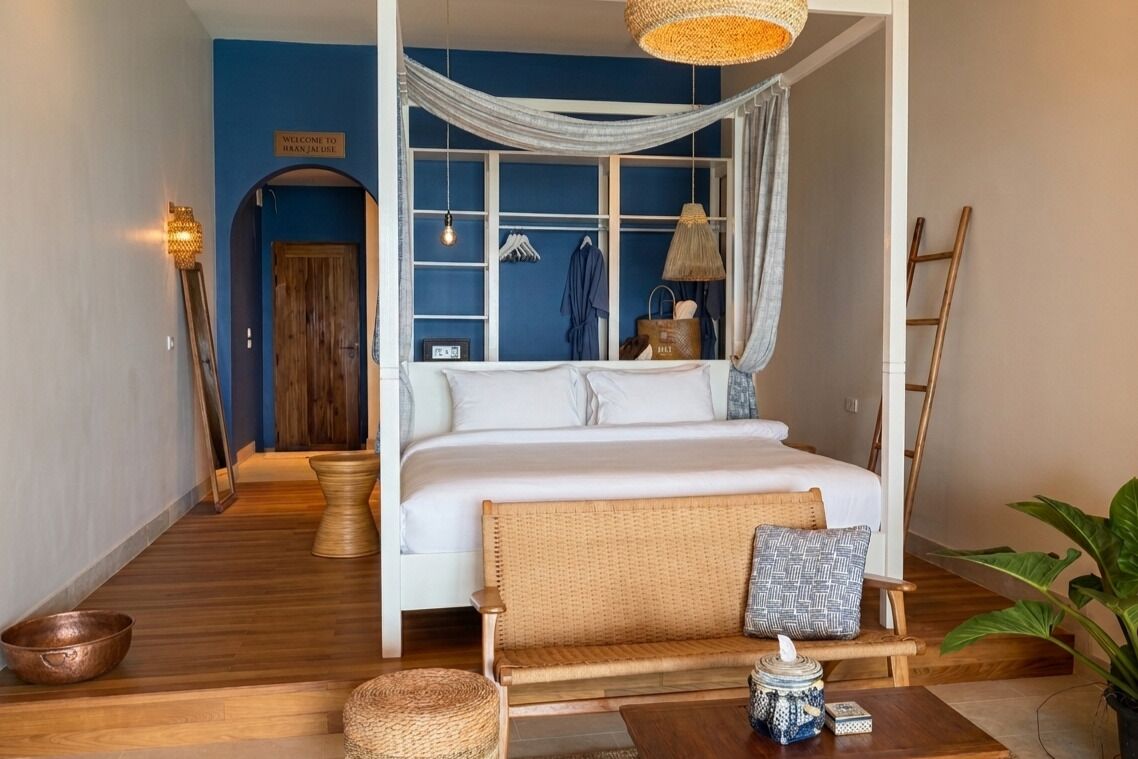 In-room safe, desk, laptop workspace, blackout drapes