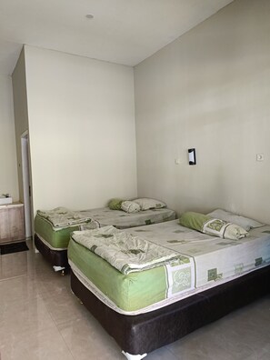 Standard Twin Room | Soundproofing - Uciek Tengger Bromo (Ngadisari)