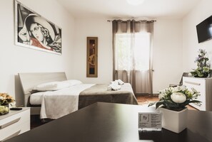 Economy Double Room | Cadar katil 