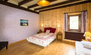 6 slaapkamers, reisbedje, gratis wifi