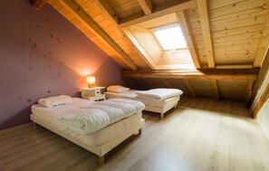 6 soverom, reiseseng for barn og wi-fi (inkludert)