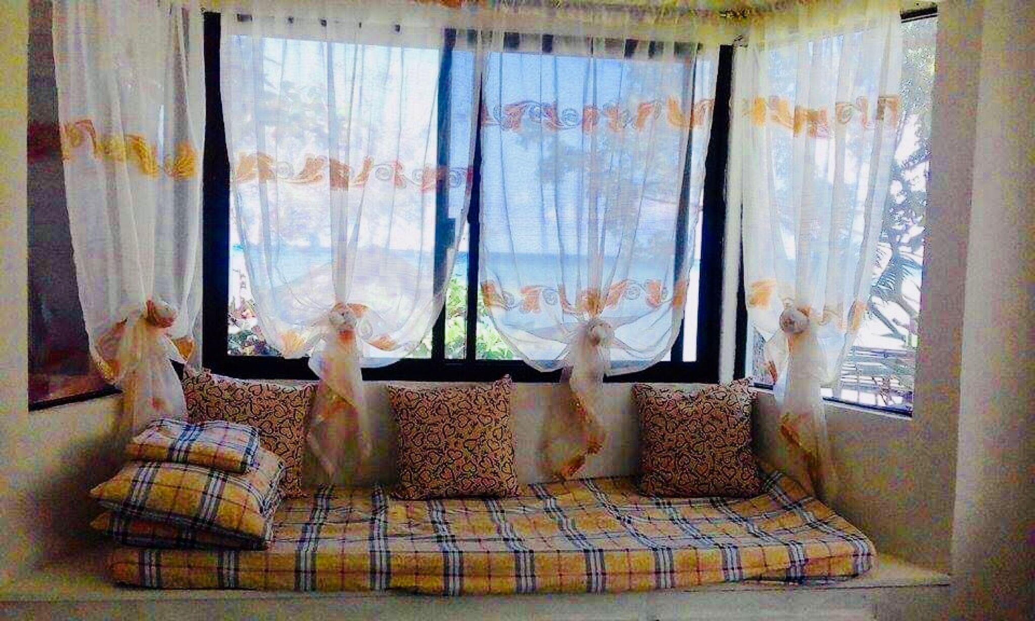 4 bedrooms, WiFi, bed sheets