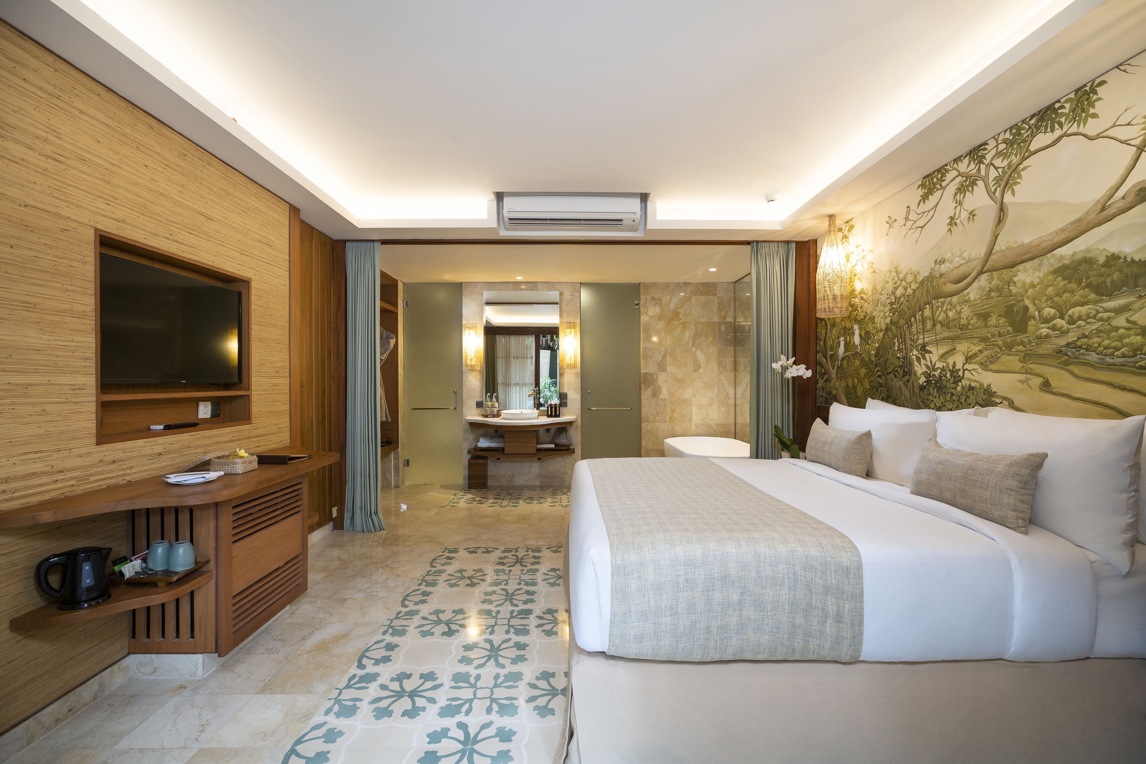 minibar, in-room safe, desk, free cots/infant beds