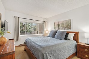 2 Schlafzimmer, Bügeleisen/Bügelbrett, Reisekinderbett, kostenloses WLAN