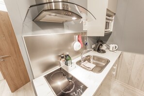 Basic Cabin, 1 Bedroom | Coffee and/or coffee maker
