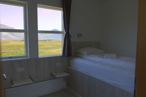 Cabin, 1 Bedroom | 1 bedroom, blackout drapes, free WiFi, bed sheets