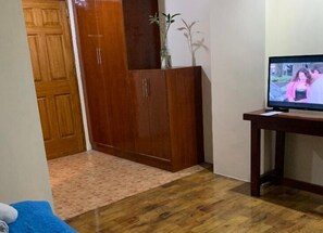 Basic-Doppelzimmer | Schreibtisch, kostenloses WLAN, Bettwäsche