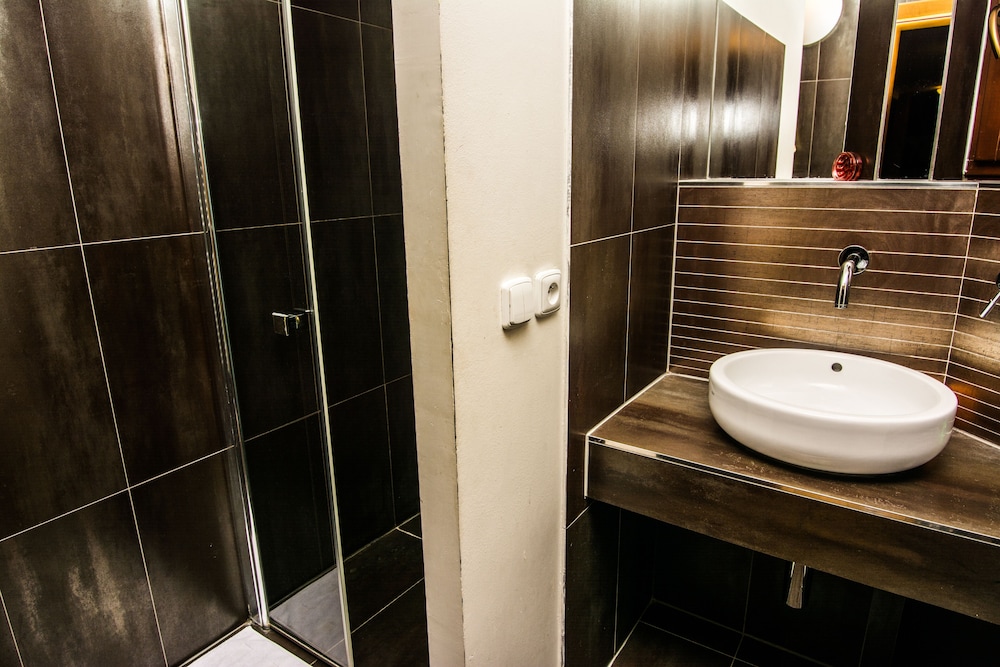 Onefam Míru Hostel Prague by null