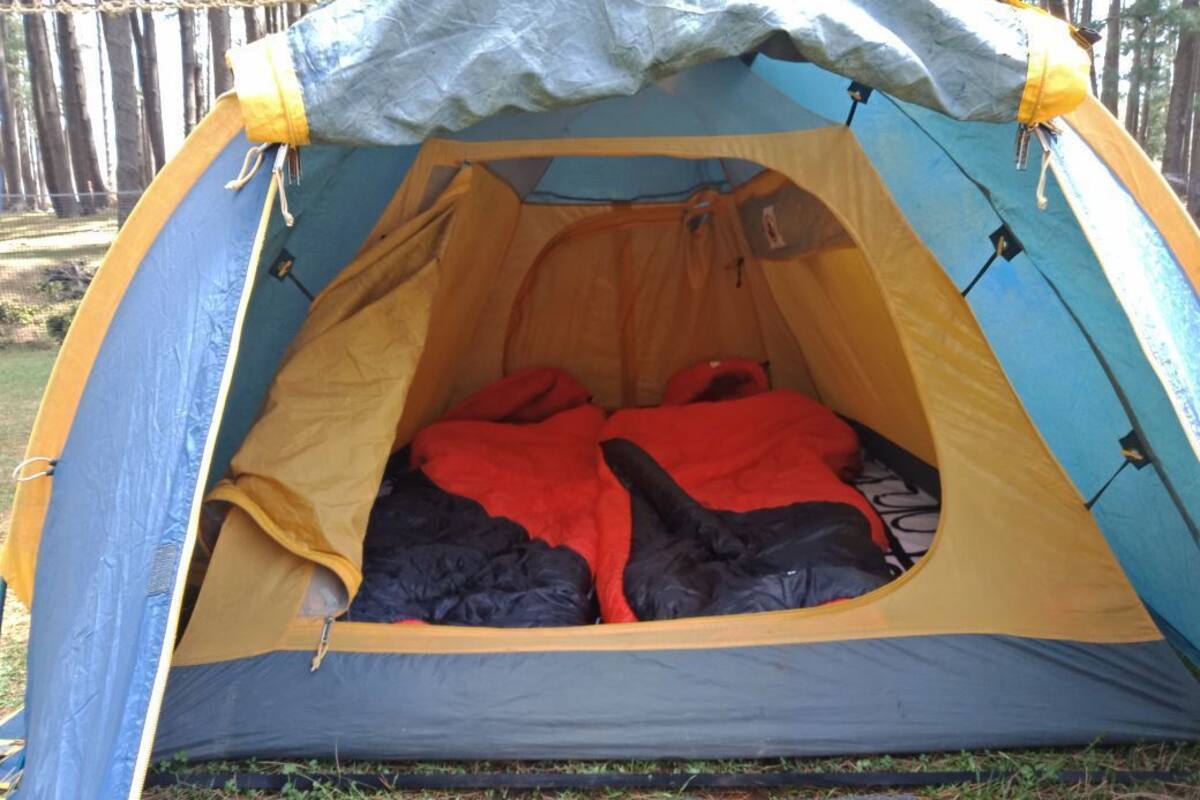 Barraca, vista para a colina | Roupa de cama