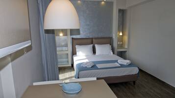 Standard Studio | Iron/ironing board, free WiFi, bed sheets