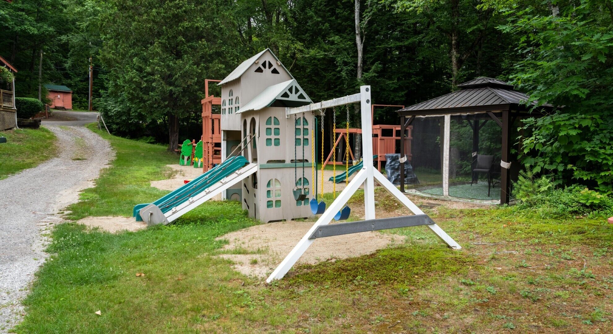 室外兒童遊樂區