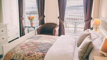 King Sized Double Room with Seaview | Blackout curtains, free WiFi, bed sheets