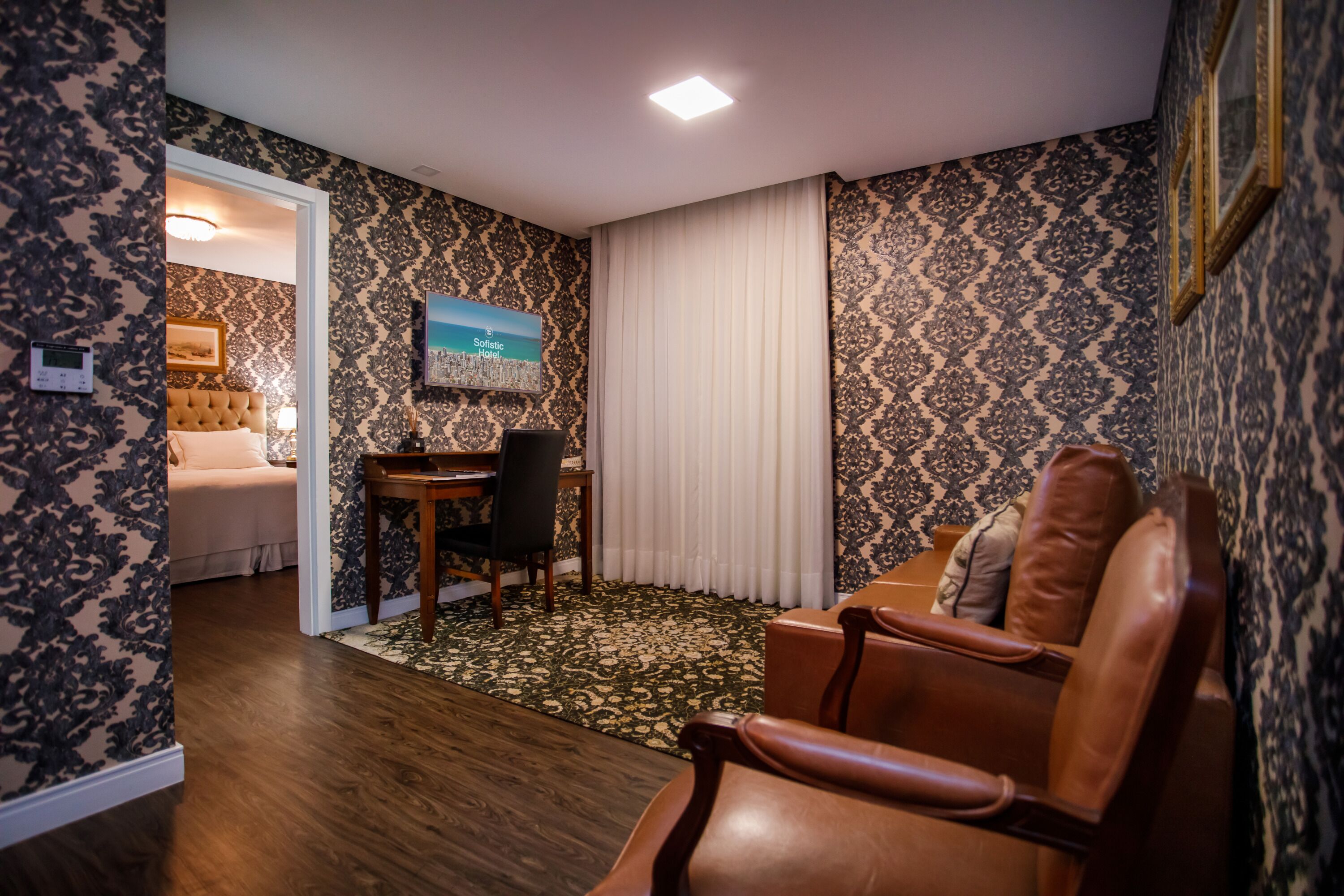 superior suite, jetted tub | 2 bedrooms, minibar, in-room safe, desk