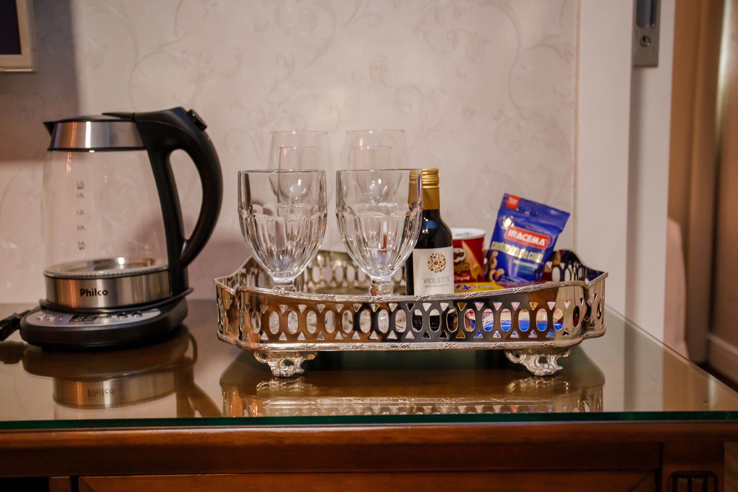 superior suite, jetted tub | 2 bedrooms, minibar, in-room safe, desk