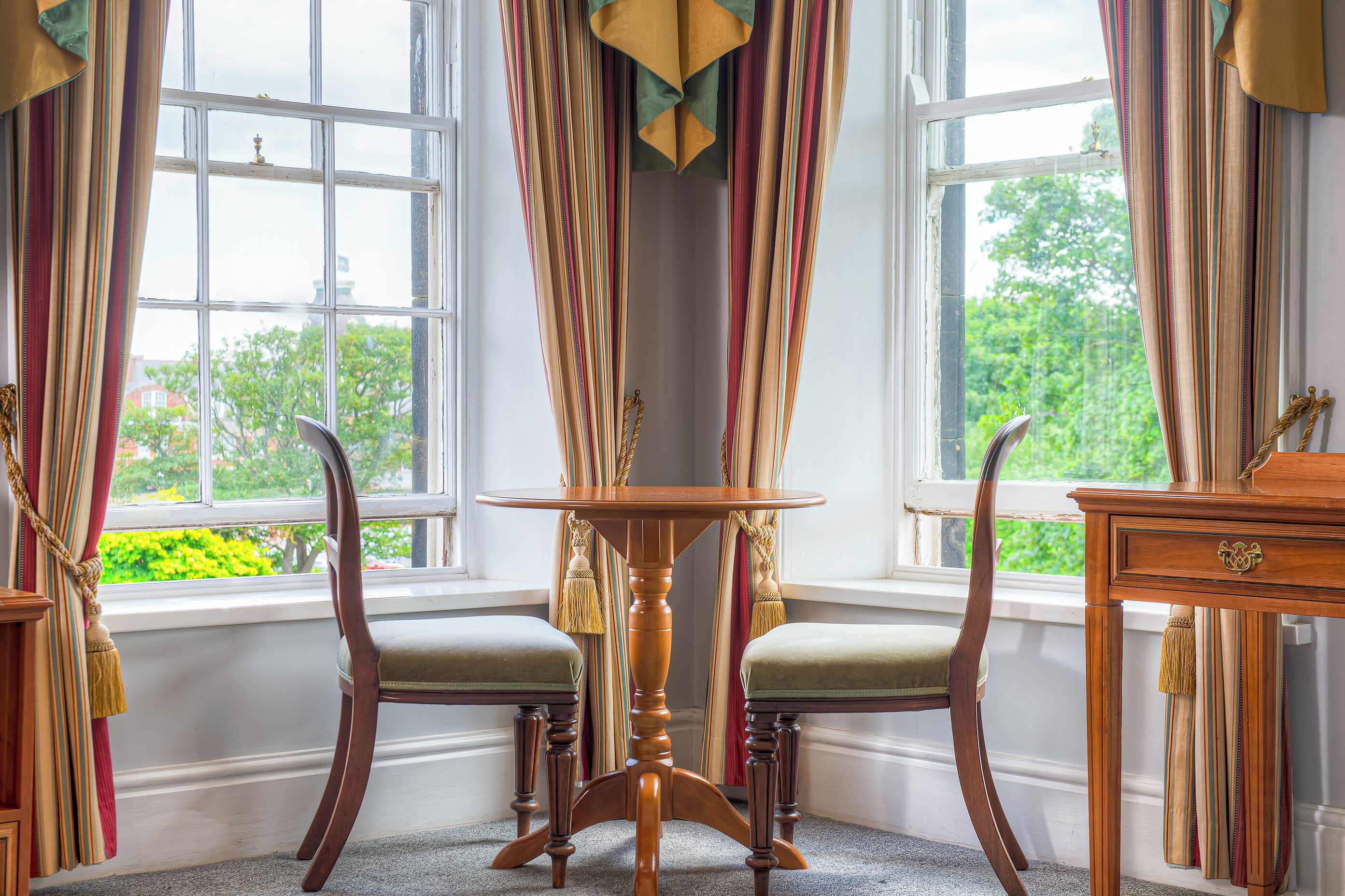 deluxe double room with balcony and sea view | desk, soundproofing, free wifi, bed sheets